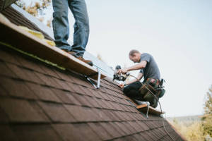 Local Roofers in Camden, IL